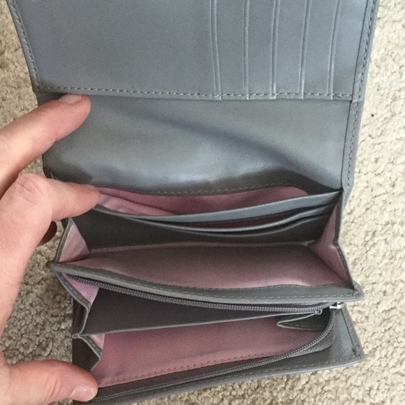 Coach Gray Leather Wallet! VGUC! - Picture 7 of 8